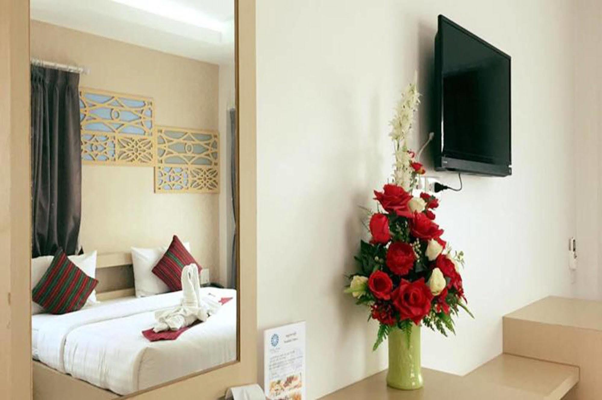 Crystal Nongkhai Hotel Nong Khai Εξωτερικό φωτογραφία